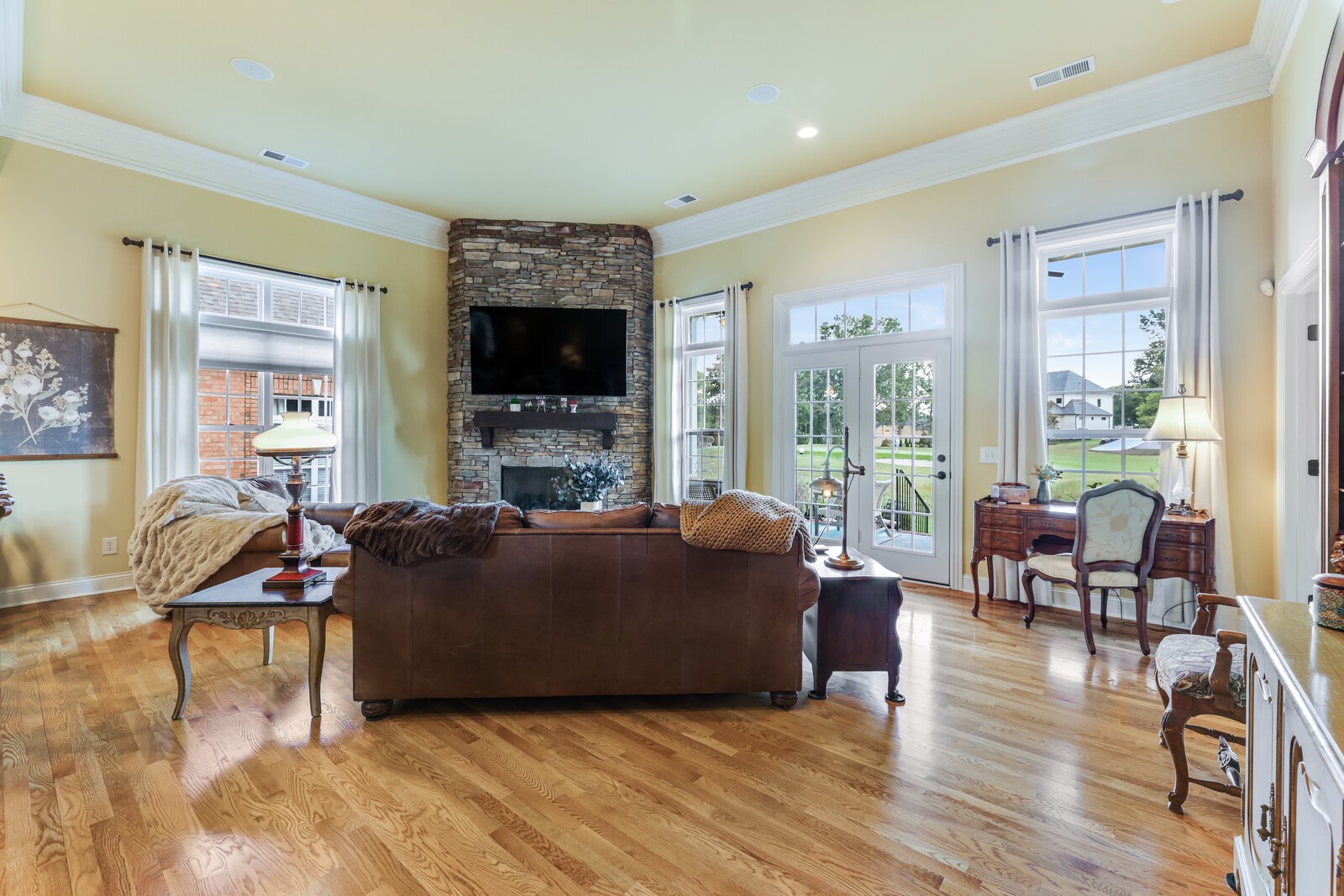 1119 Isaac Franklin Dr