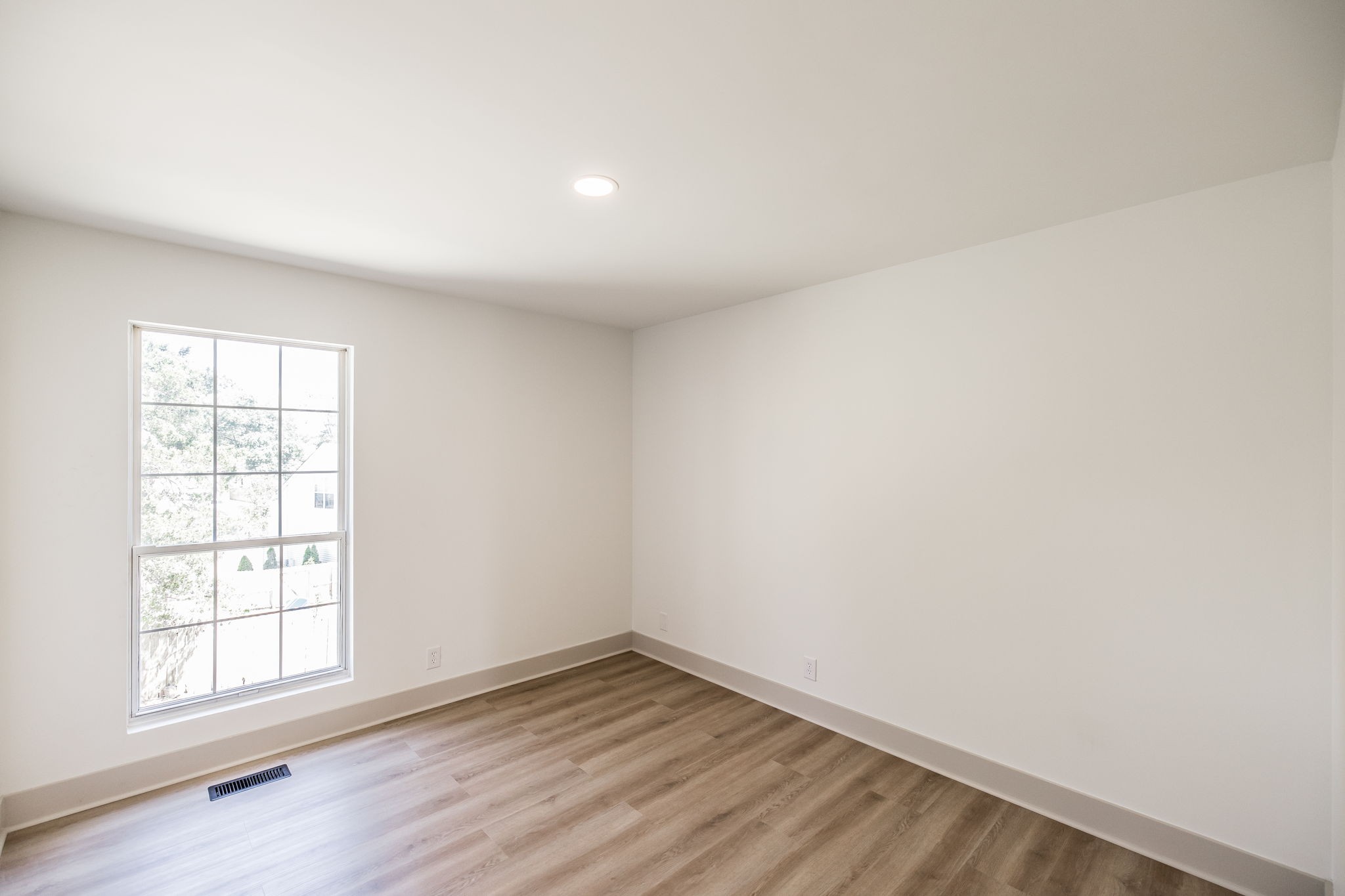 106 Brunswick Dr