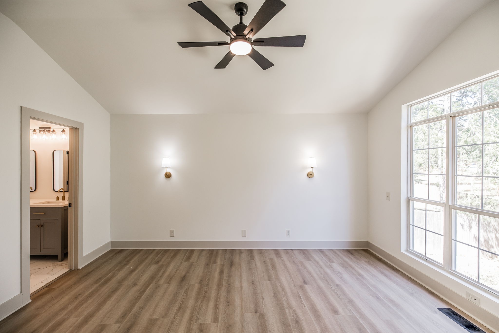 106 Brunswick Dr
