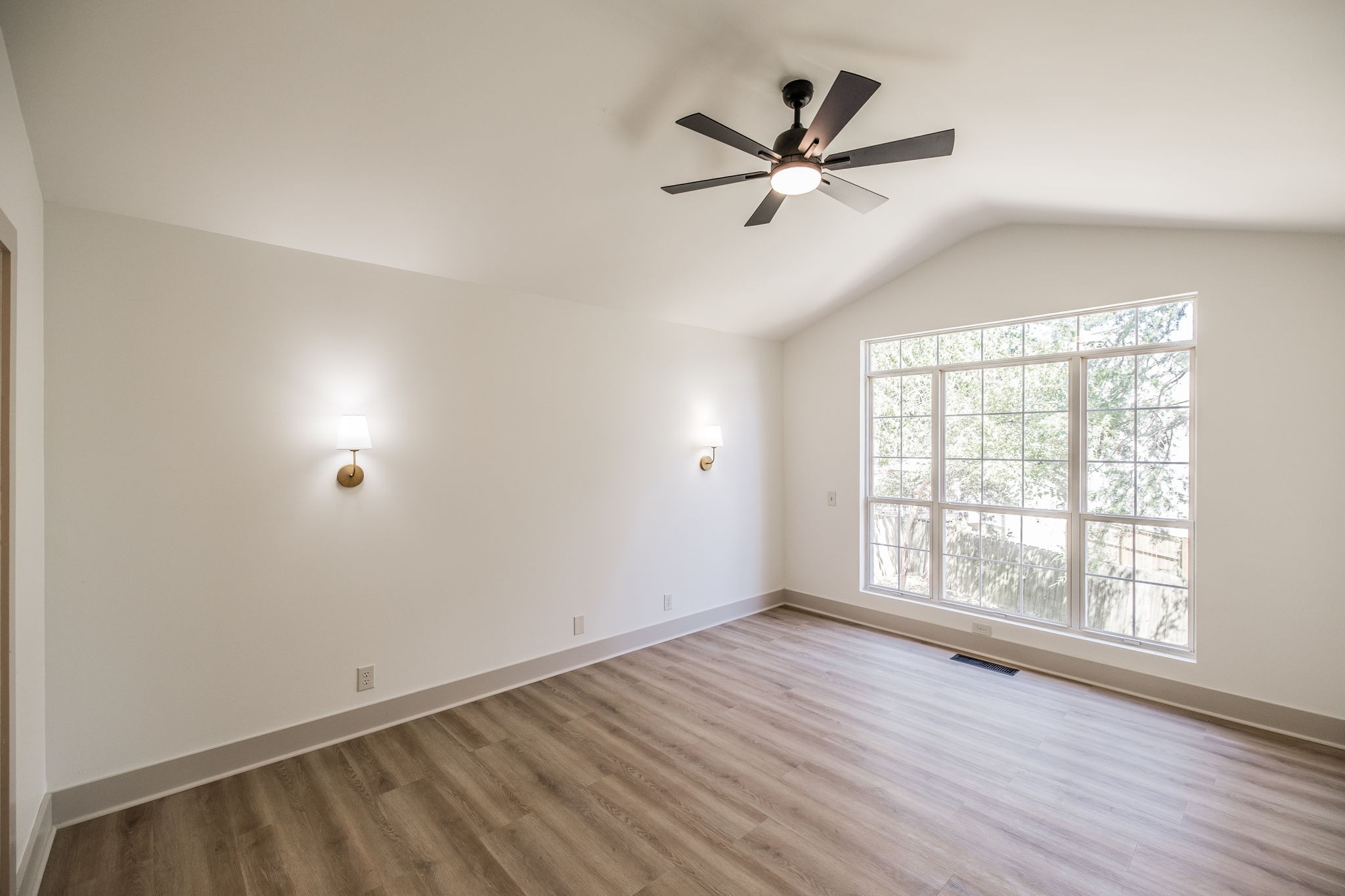 106 Brunswick Dr