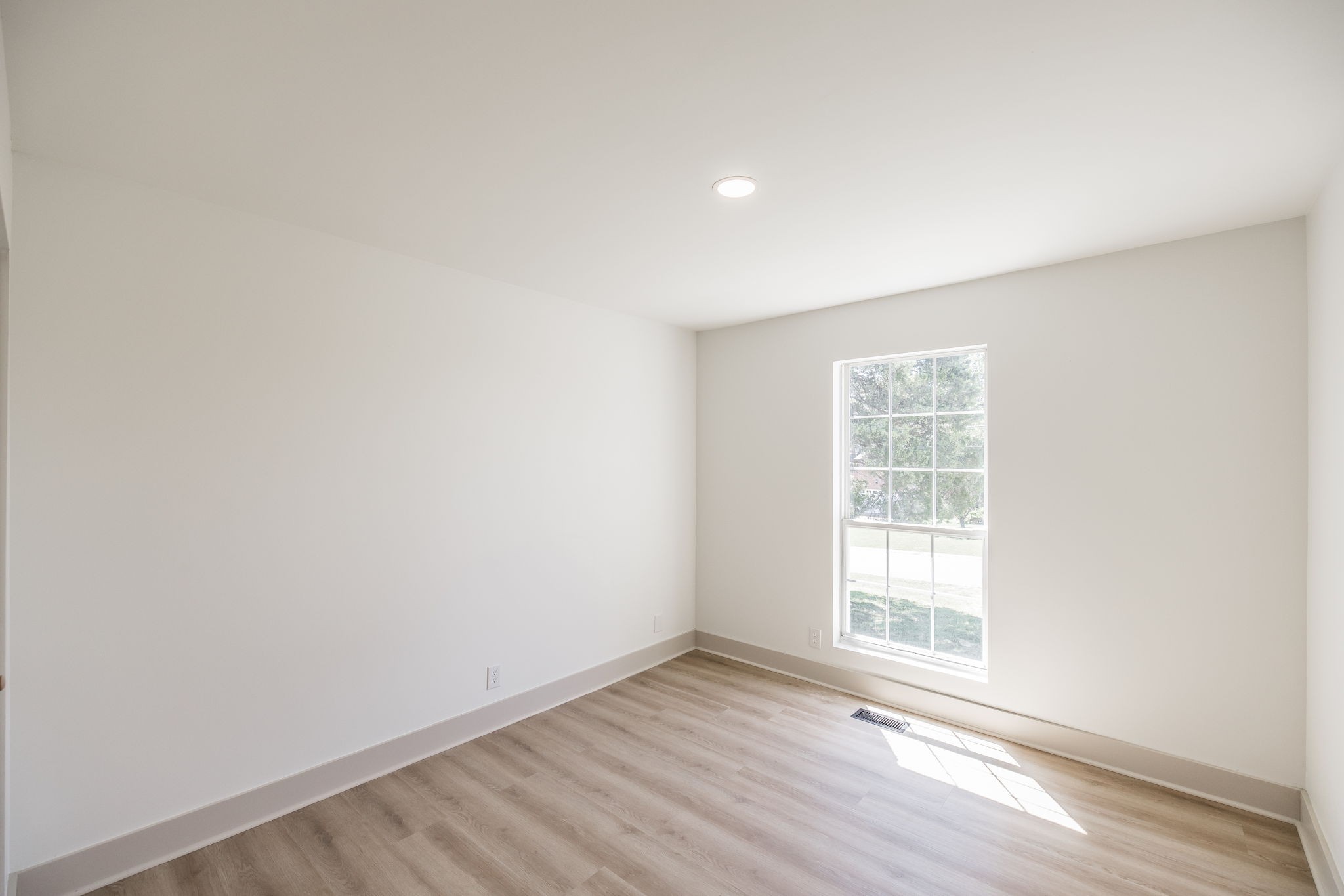 106 Brunswick Dr