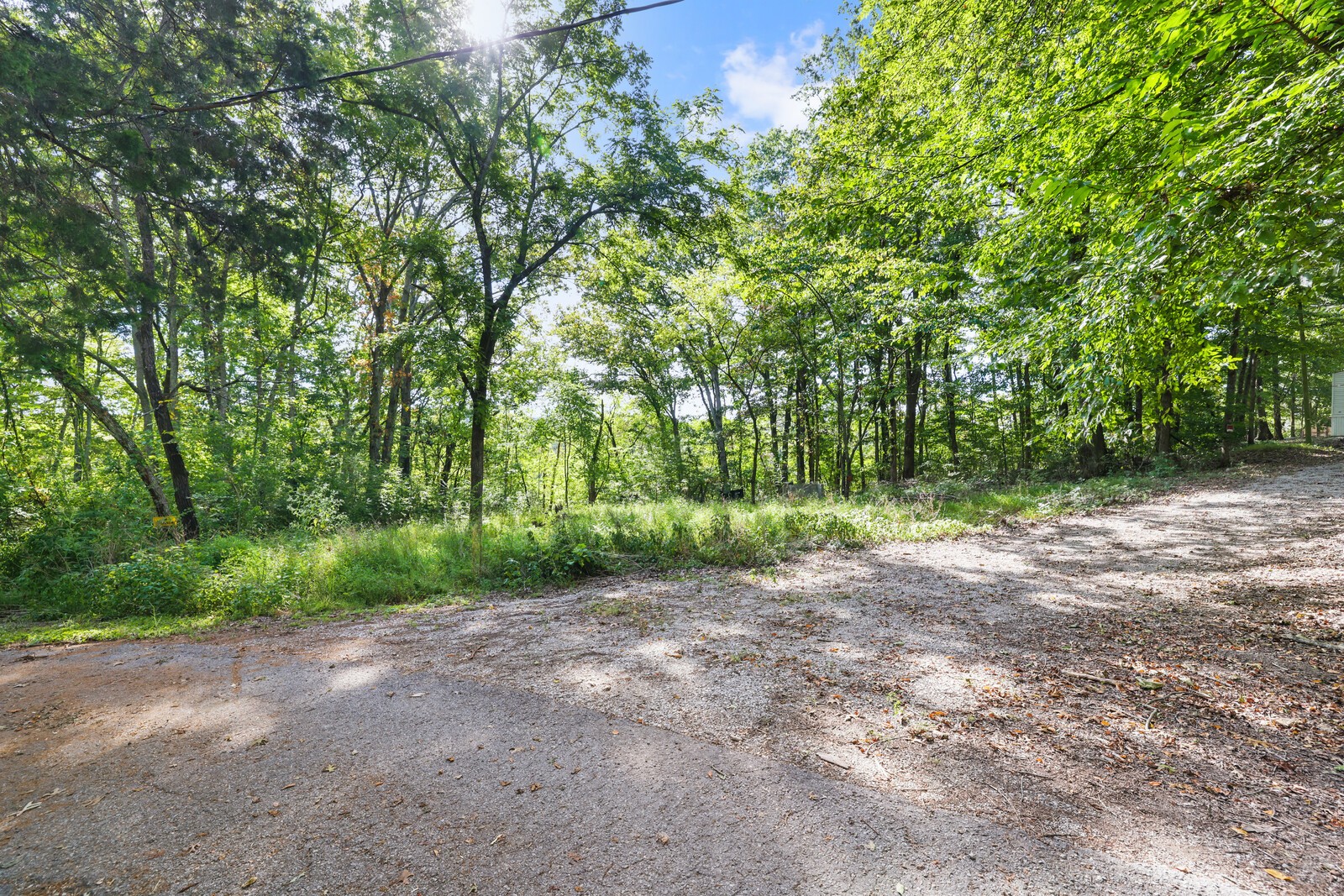 580 Carr Rd