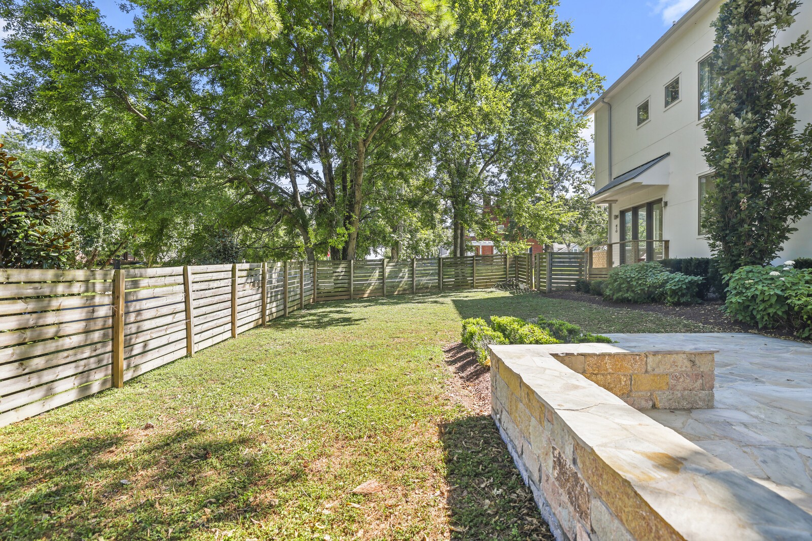 810 Clayton Ave
