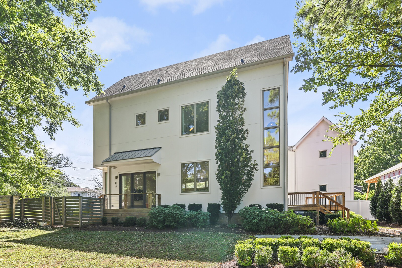 810 Clayton Ave