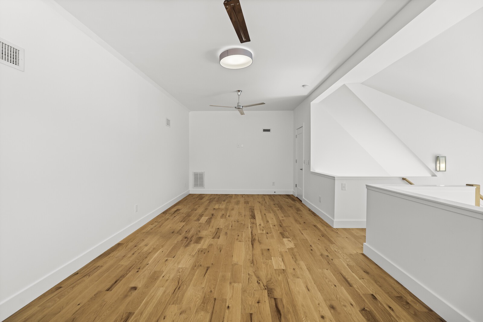 810 Clayton Ave