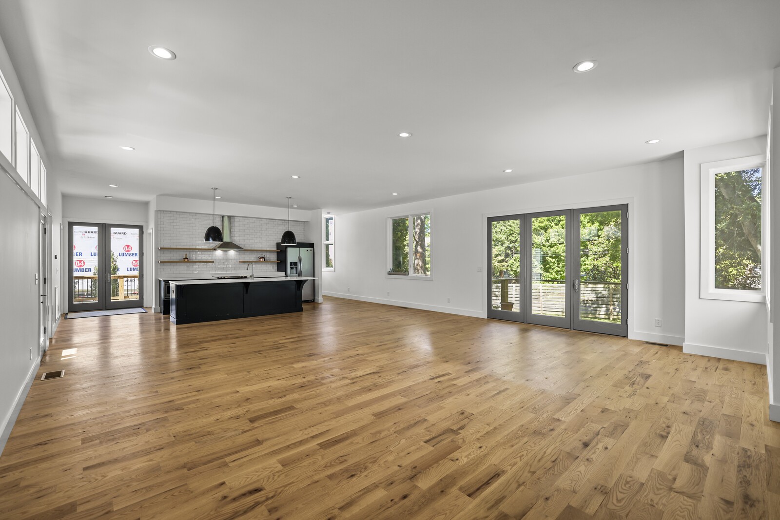 810 Clayton Ave