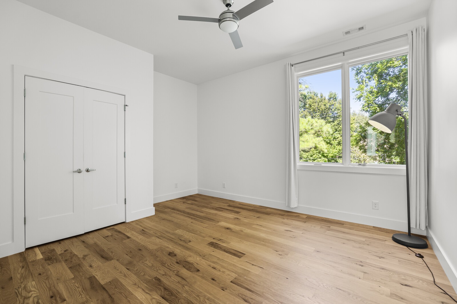 810 Clayton Ave