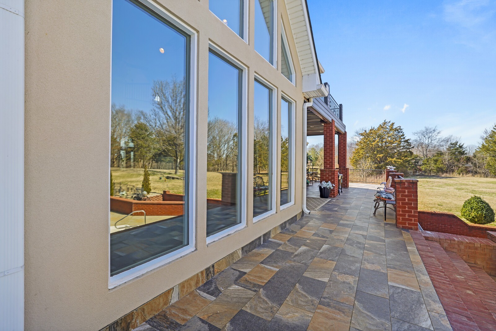 1871 Highway 52, E