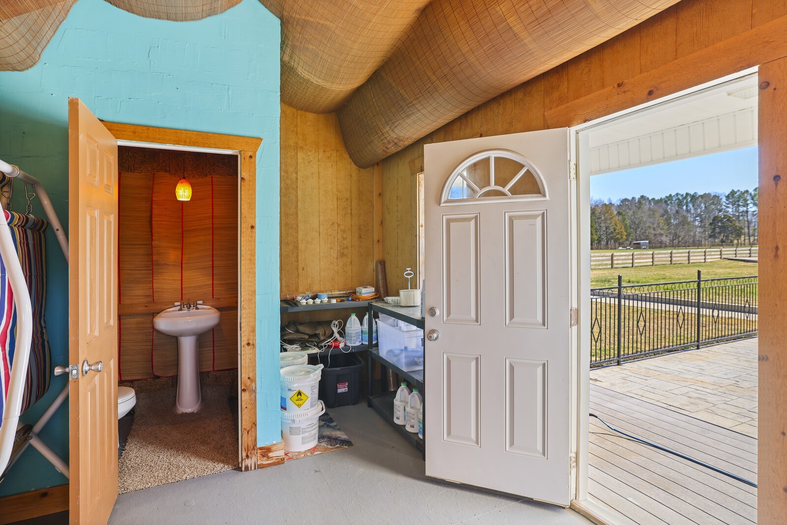 1871 Highway 52, E