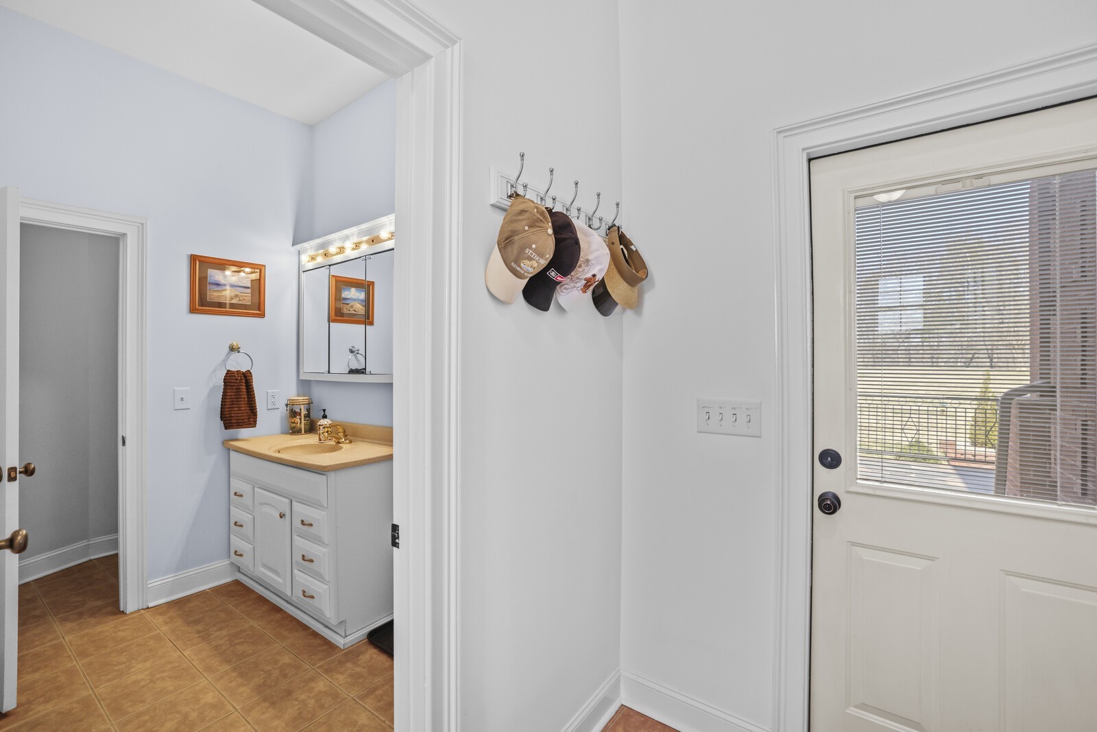 1871 Highway 52, E