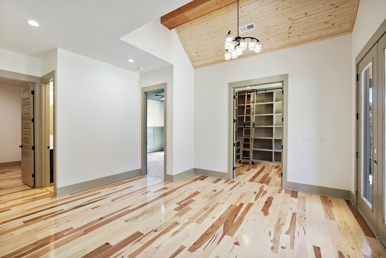 139 Angels Cove Ln