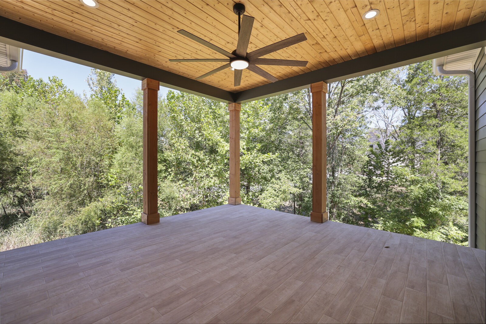 139 Angels Cove Ln