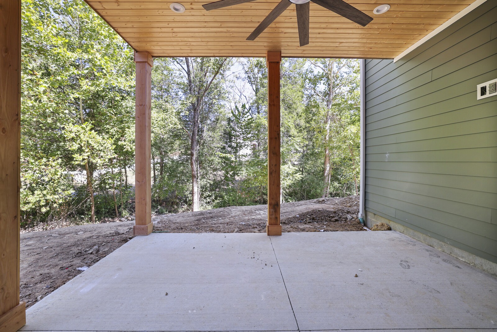 139 Angels Cove Ln