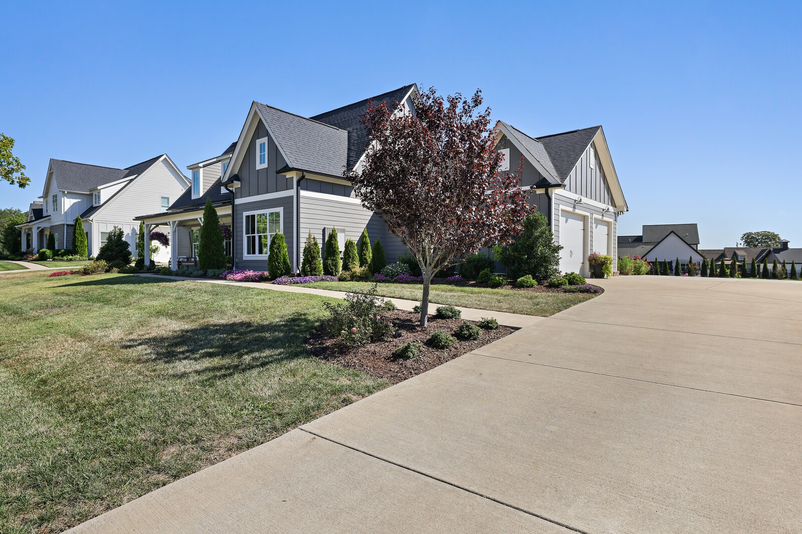 6830 Chatterton Dr