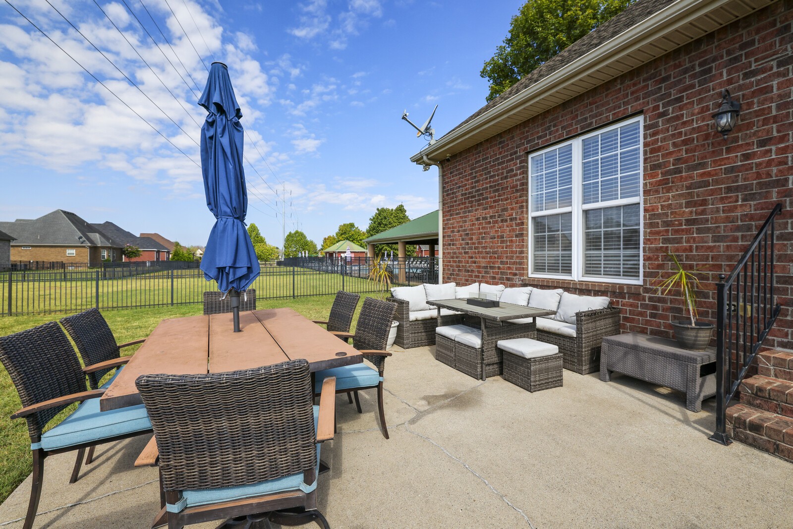 3411 Geneva Dr