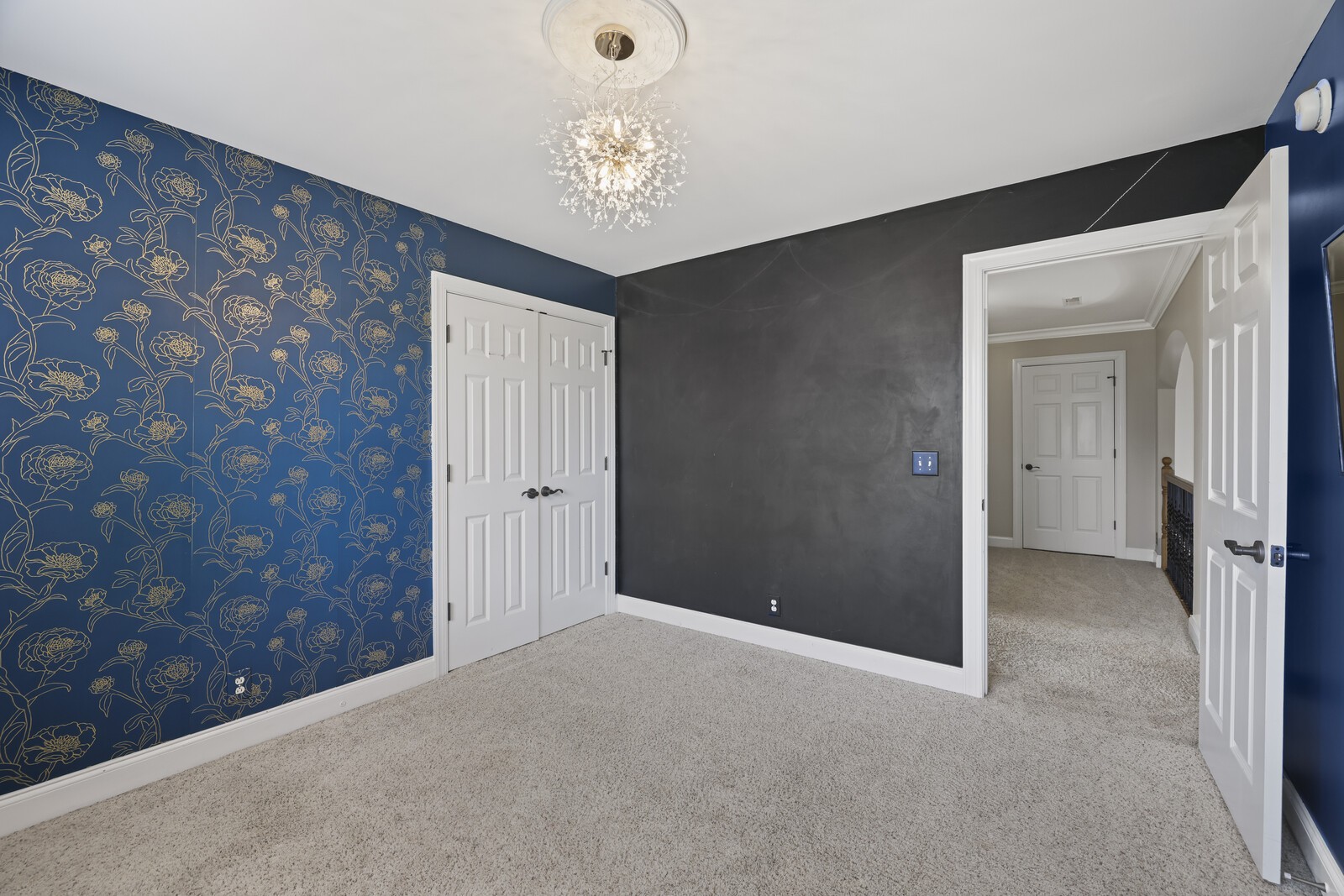 3411 Geneva Dr