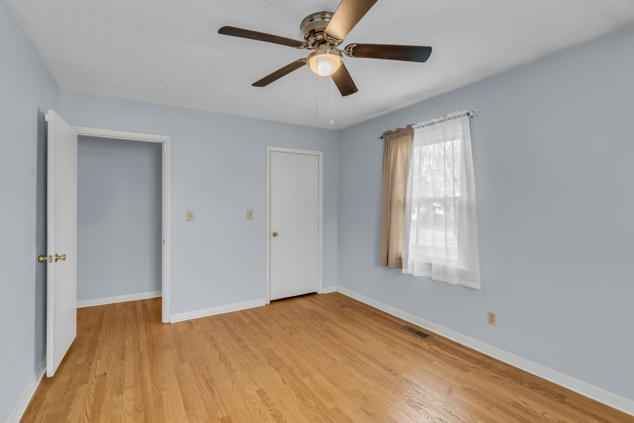 227 Hale Ave