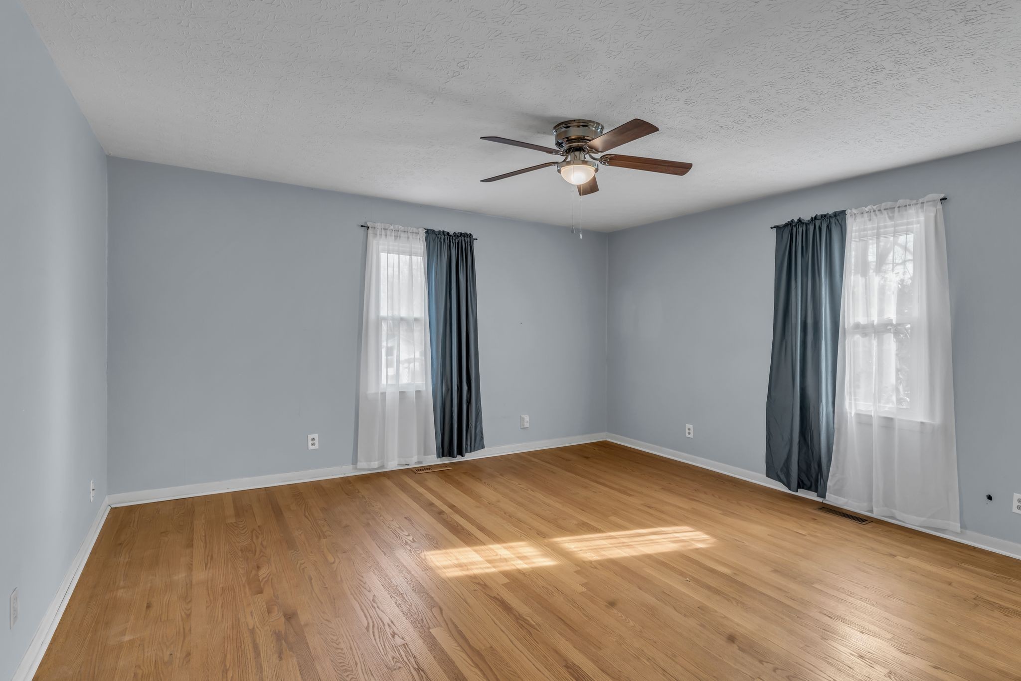 227 Hale Ave
