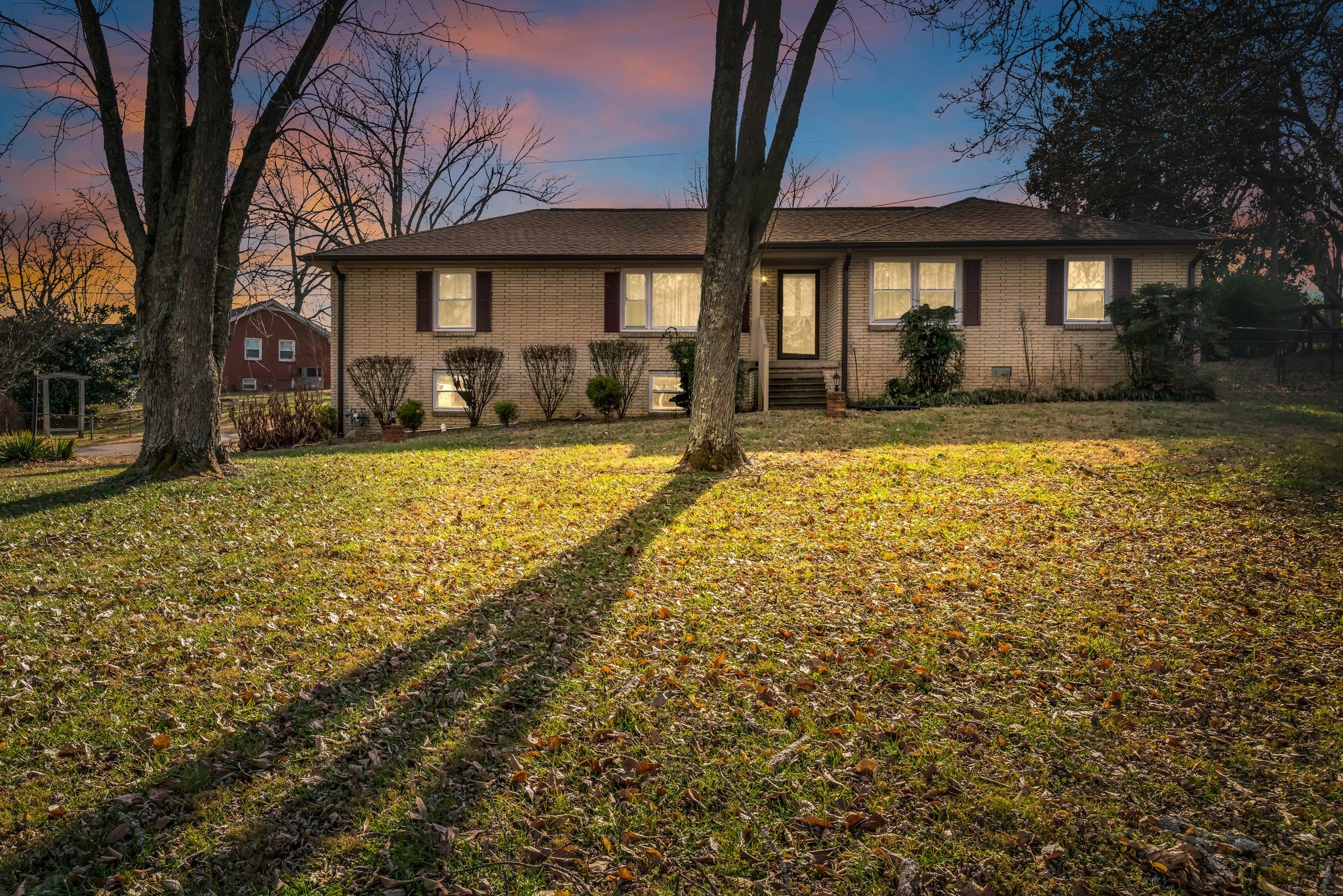 227 Hale Ave