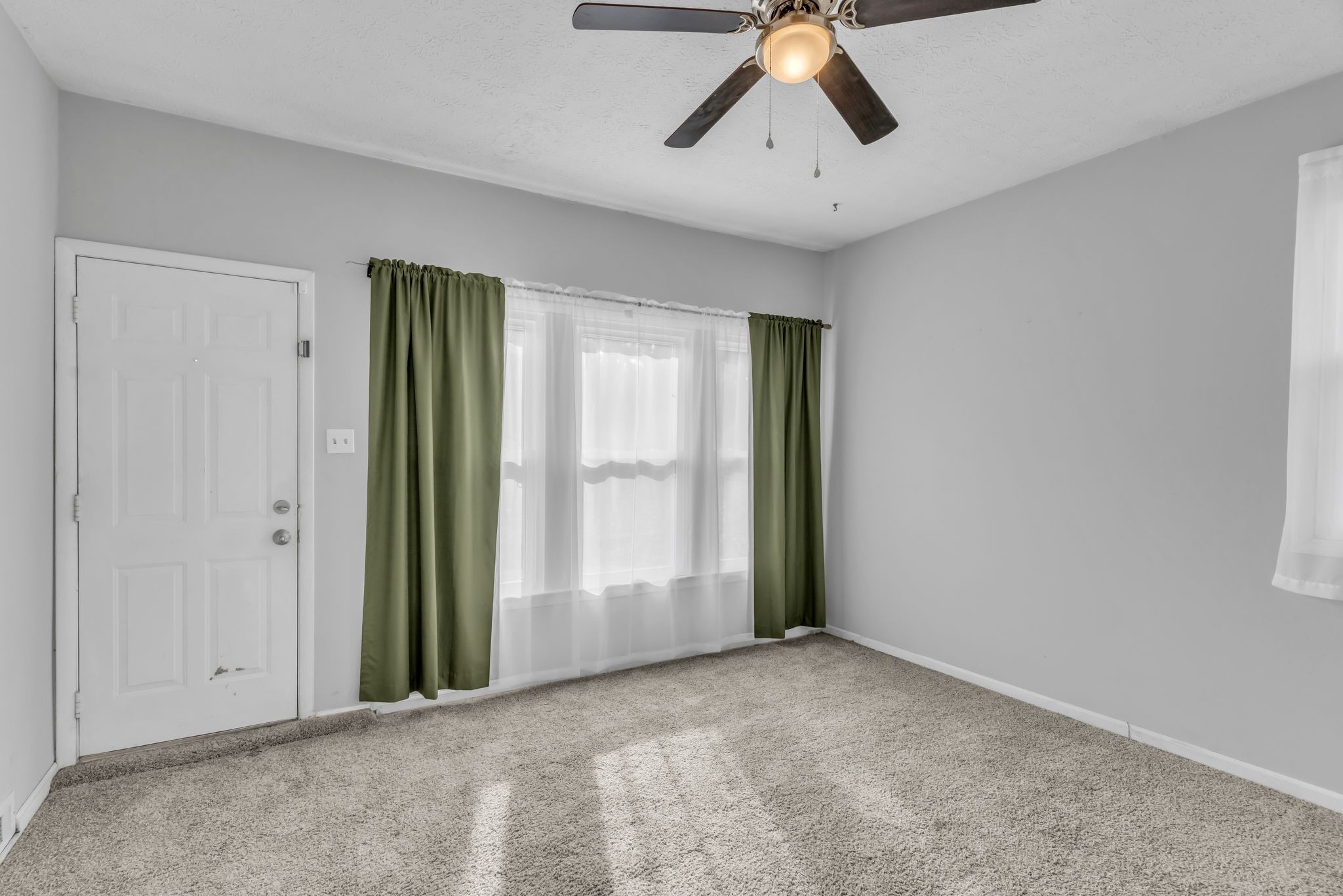 227 Hale Ave