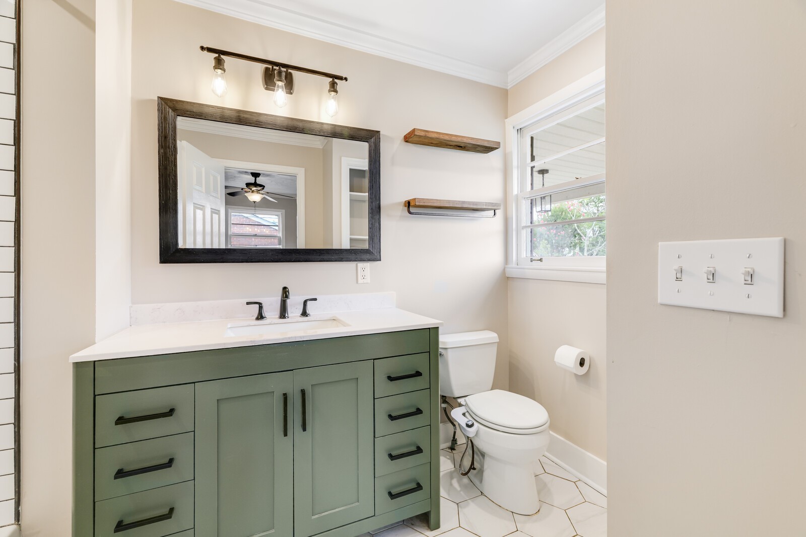 207 Maplewood Trce