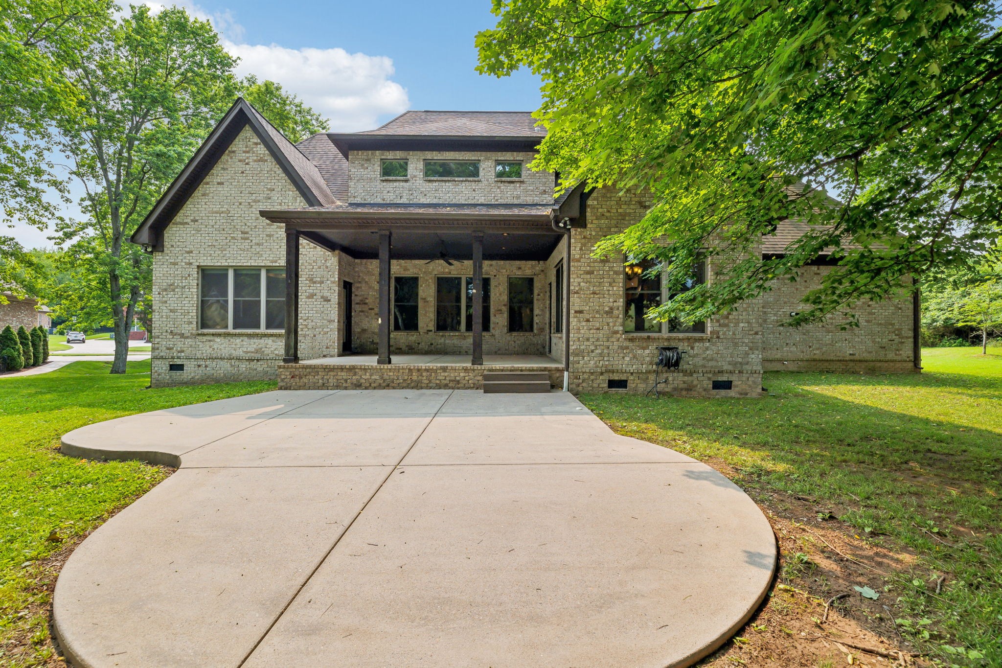 2001 Lynnhaven Ct