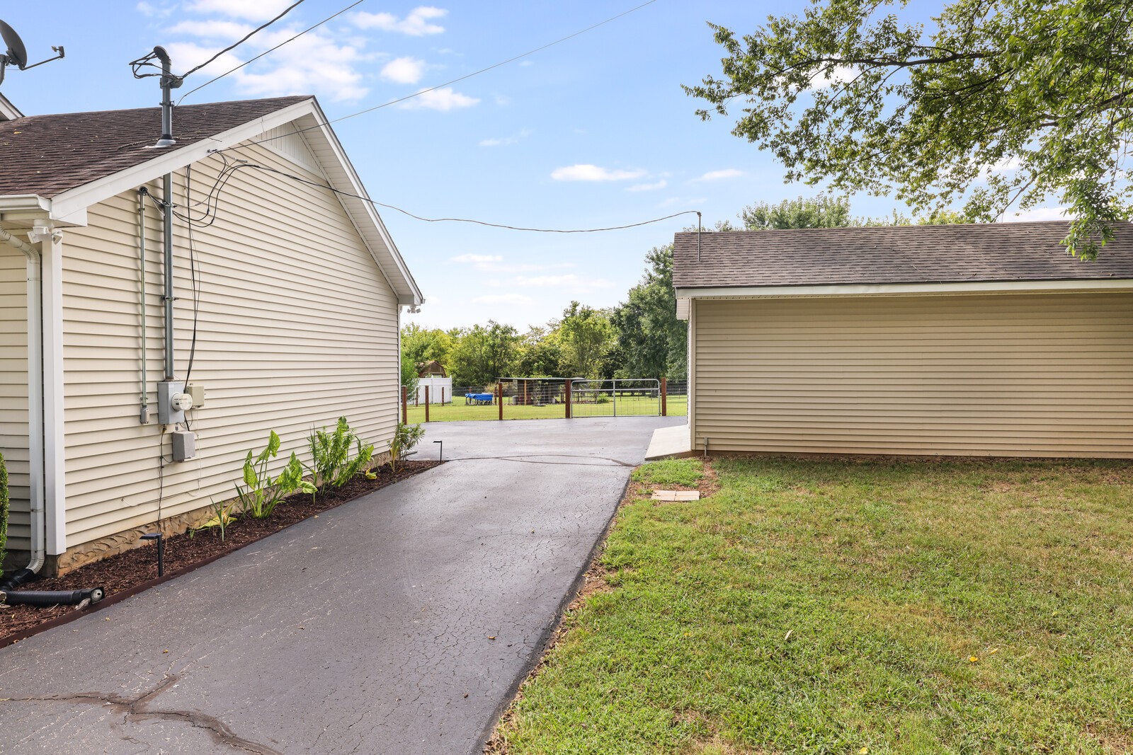 141 Stones River Ln
