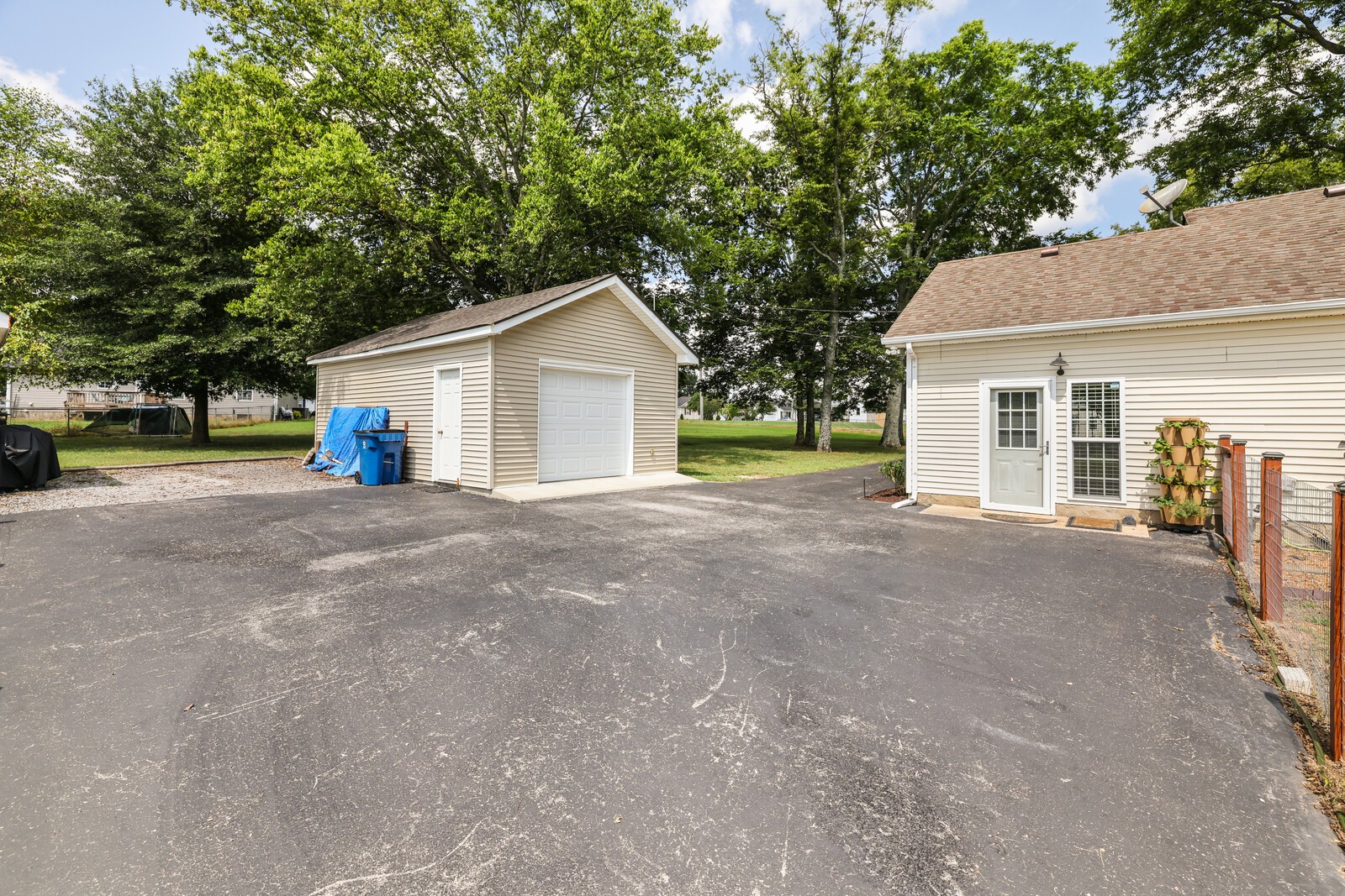 141 Stones River Ln