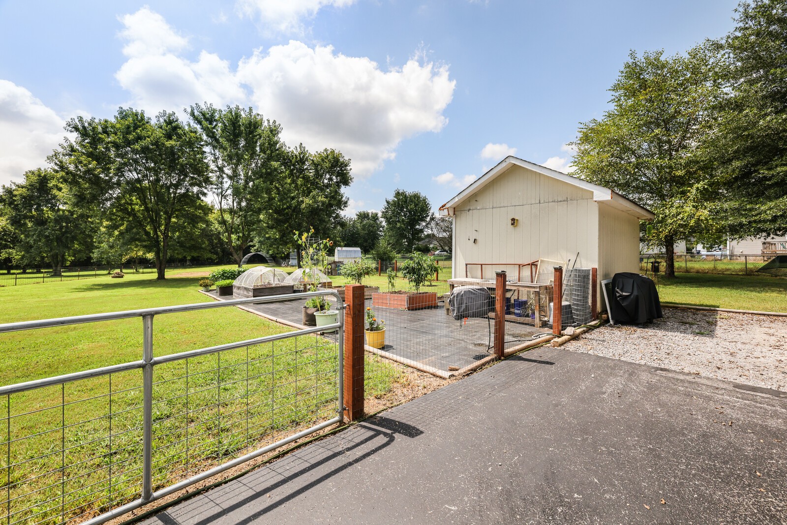 141 Stones River Ln