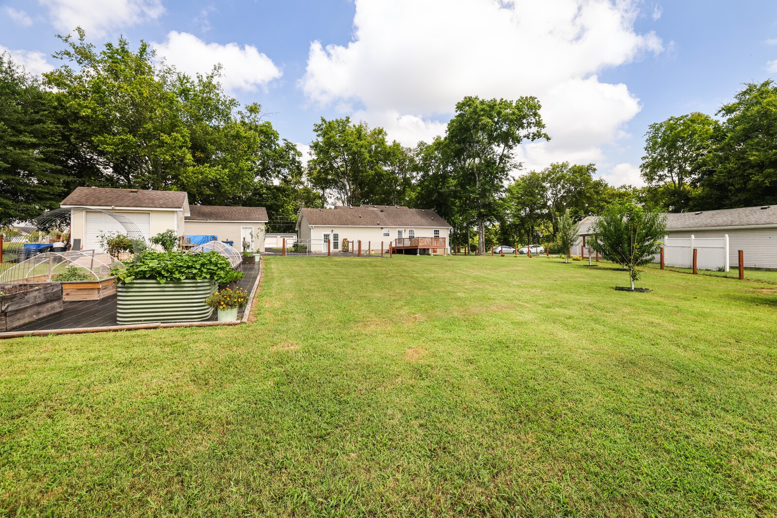 141 Stones River Ln
