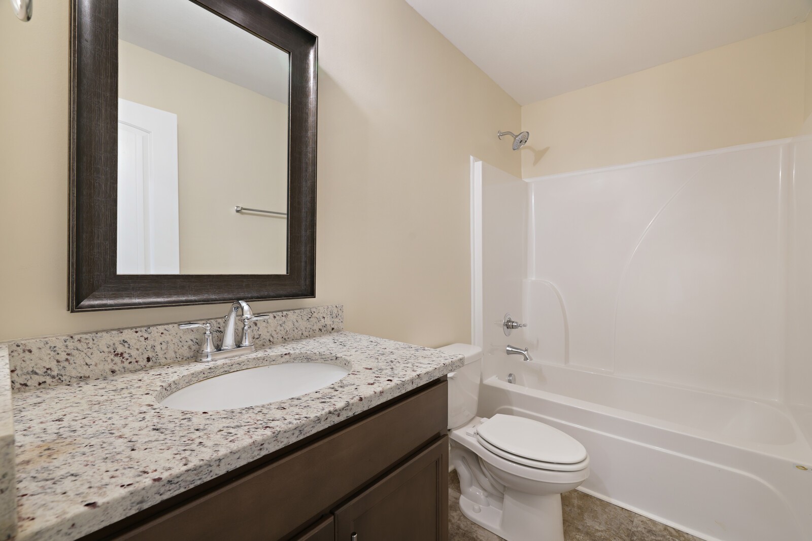 2208 Viking Ct