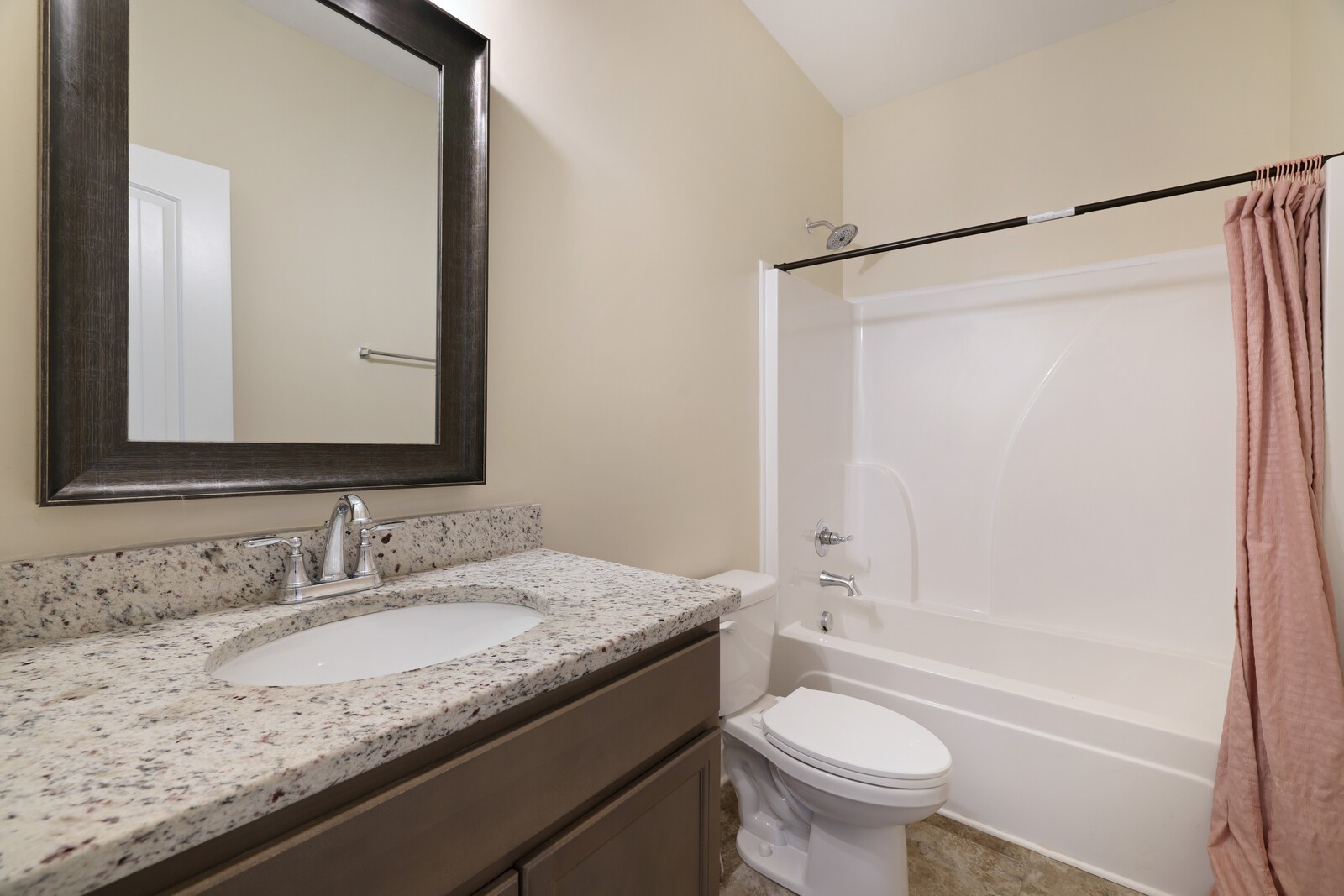 2208 Viking Ct