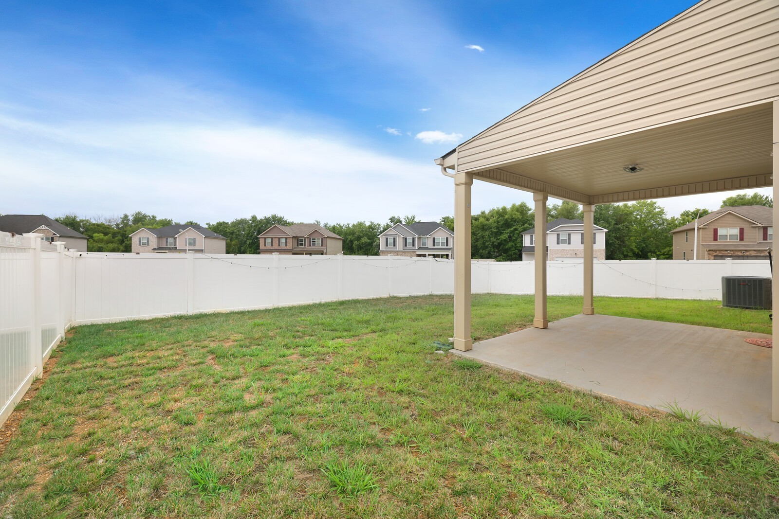 2208 Viking Ct