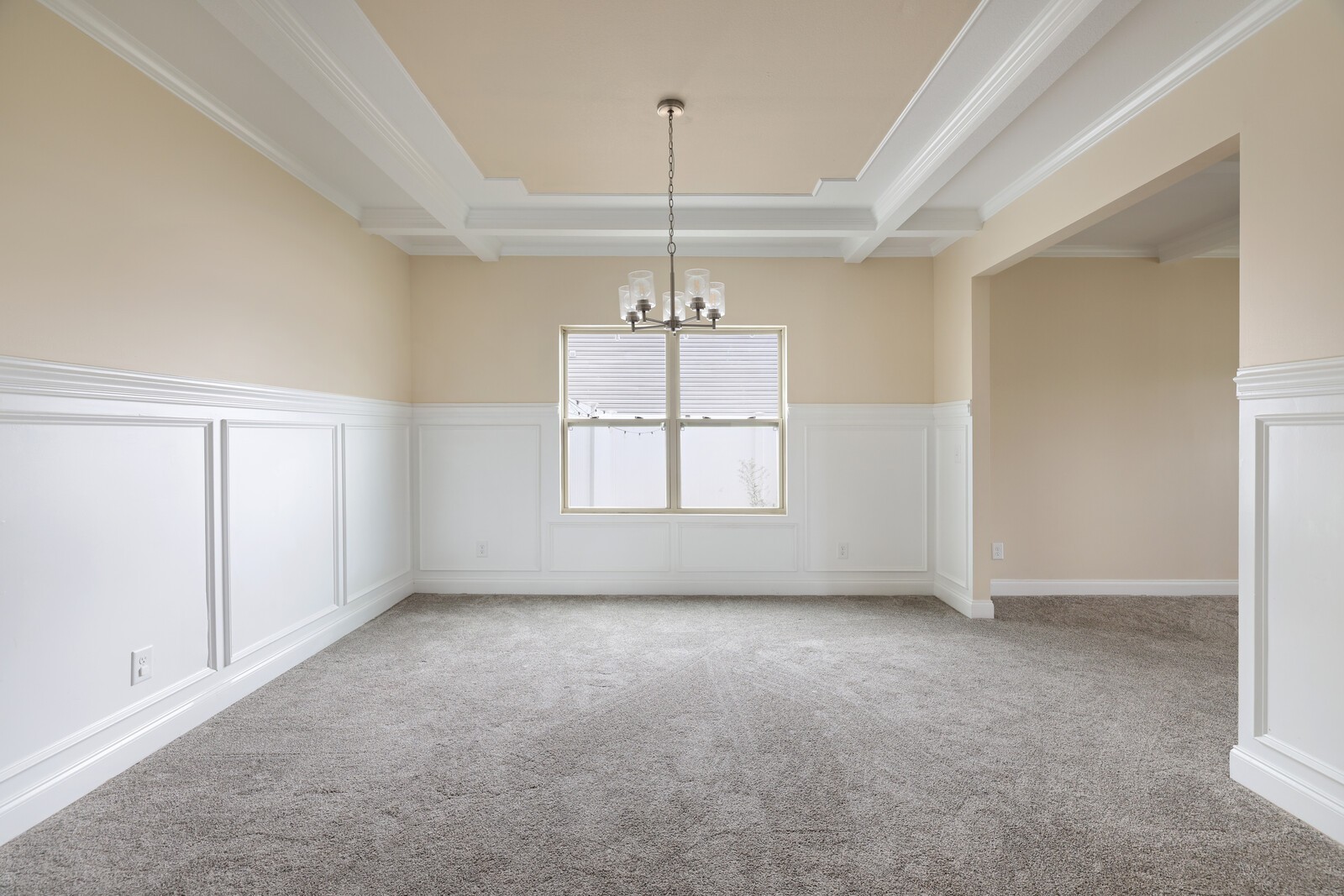 2208 Viking Ct