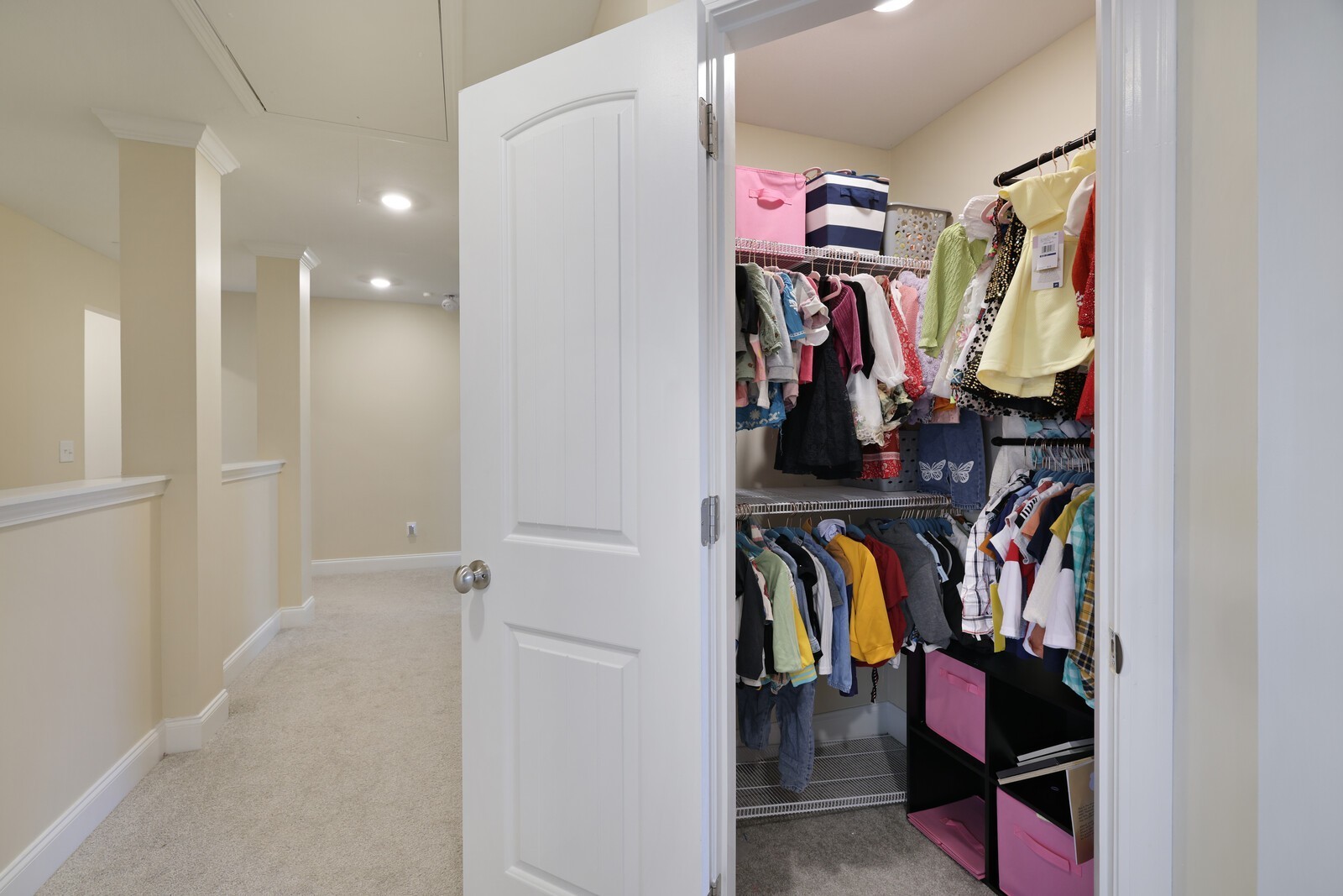 2208 Viking Ct