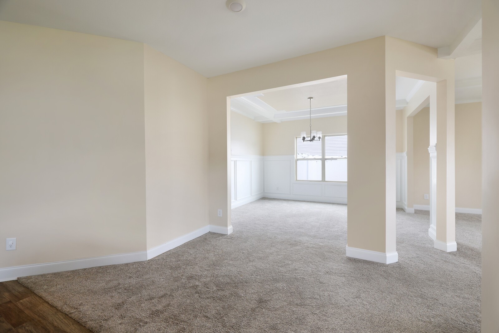2208 Viking Ct