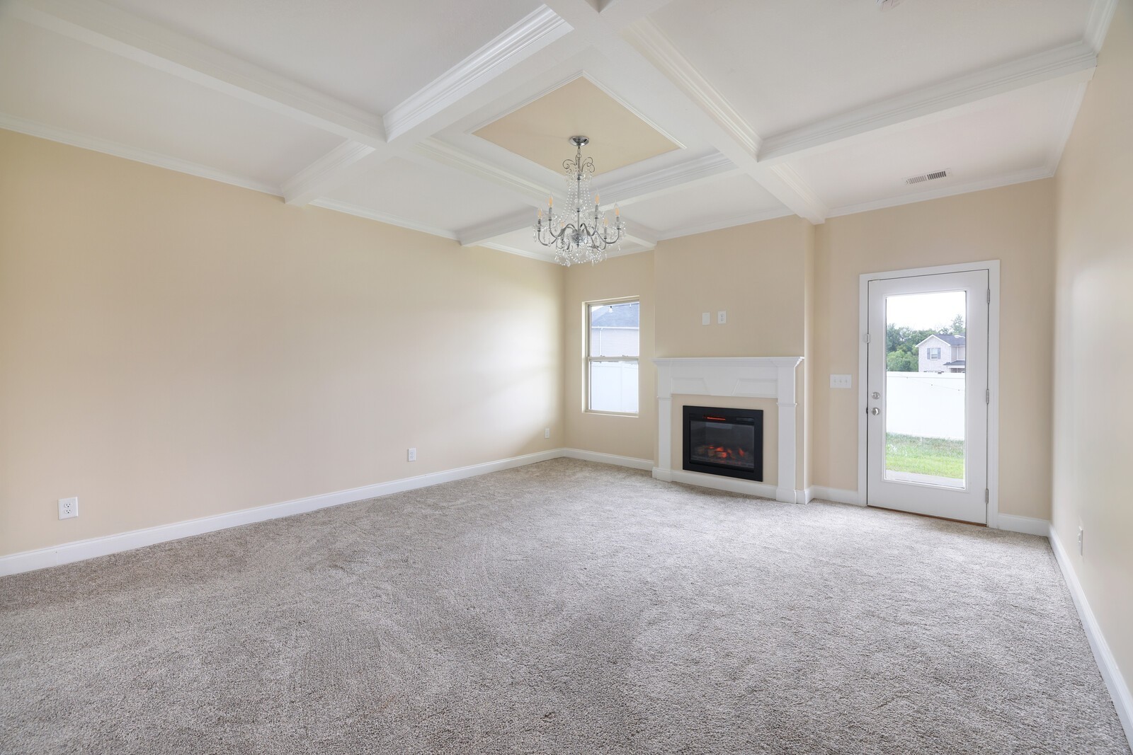 2208 Viking Ct