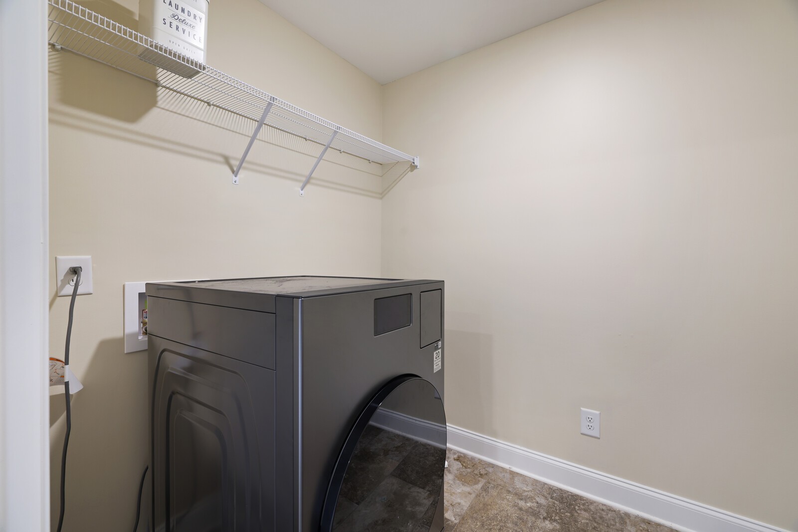 2208 Viking Ct