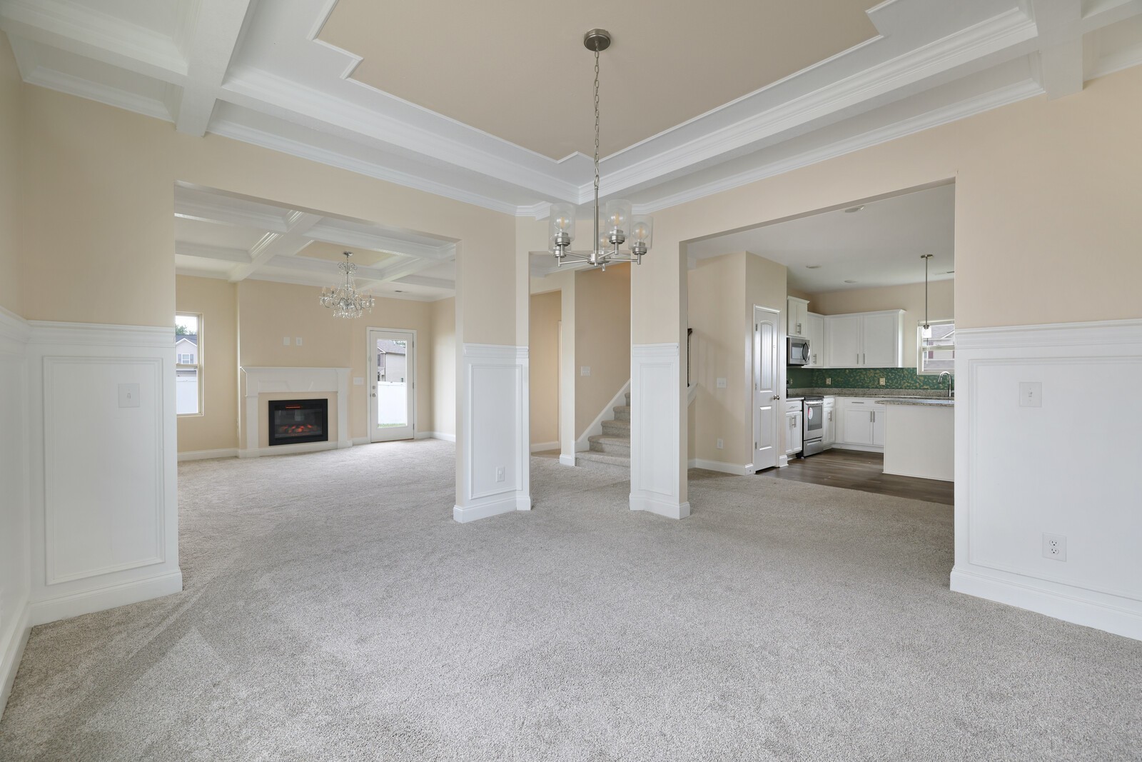 2208 Viking Ct