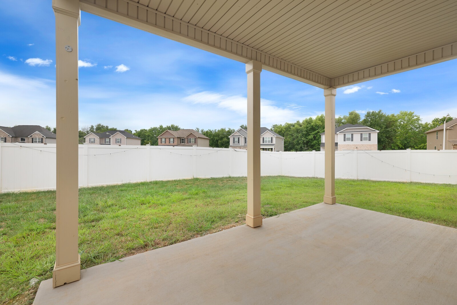 2208 Viking Ct