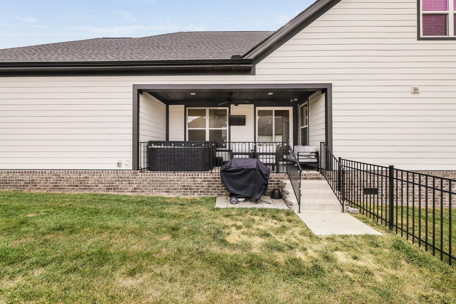 105 Stonehaven Way