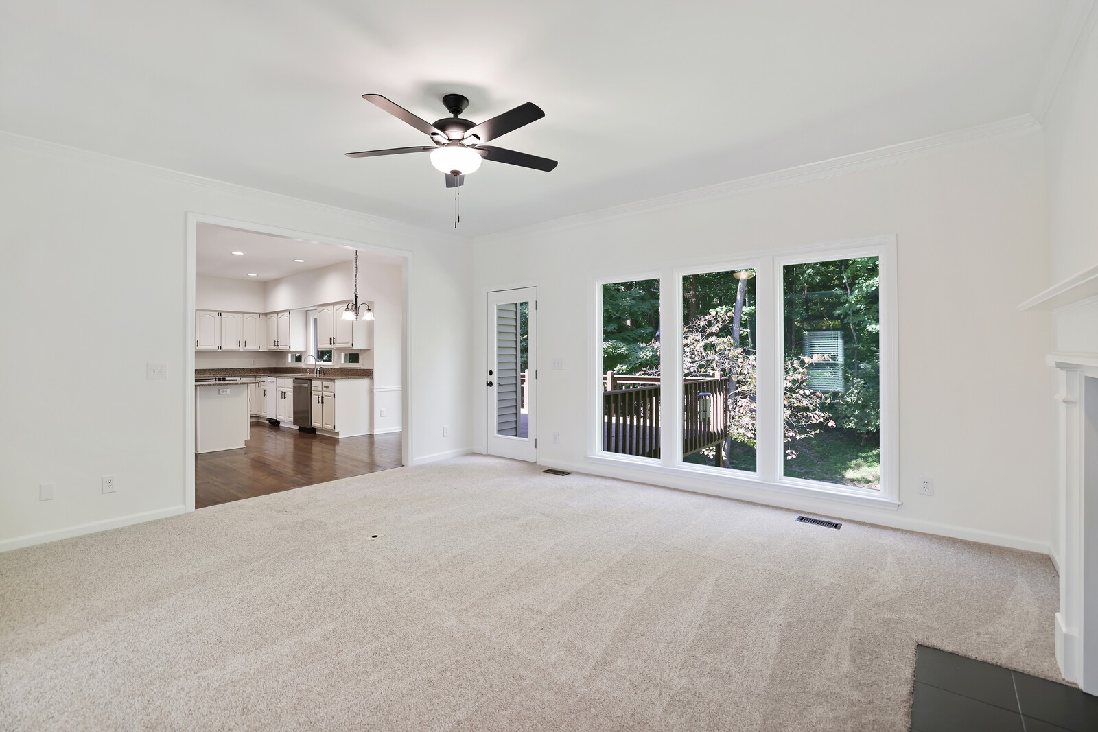 700 Highland View Pl