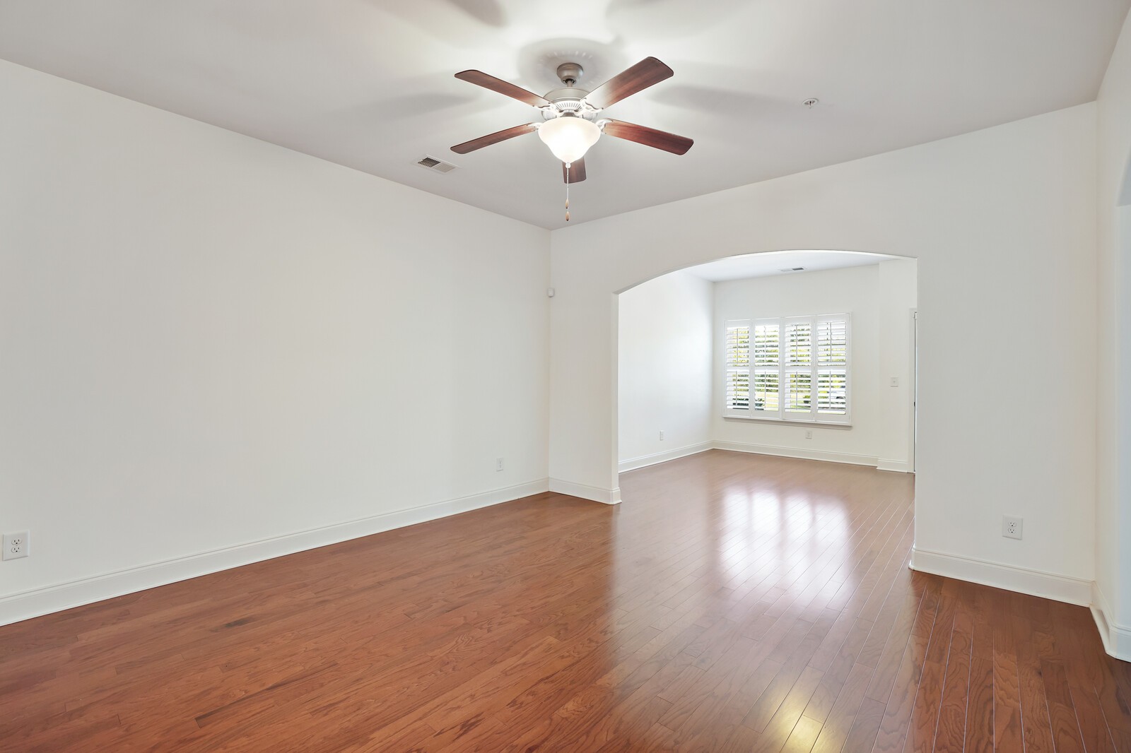 304 Thesing Ct