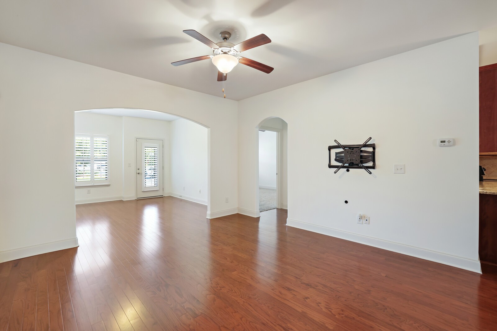 304 Thesing Ct