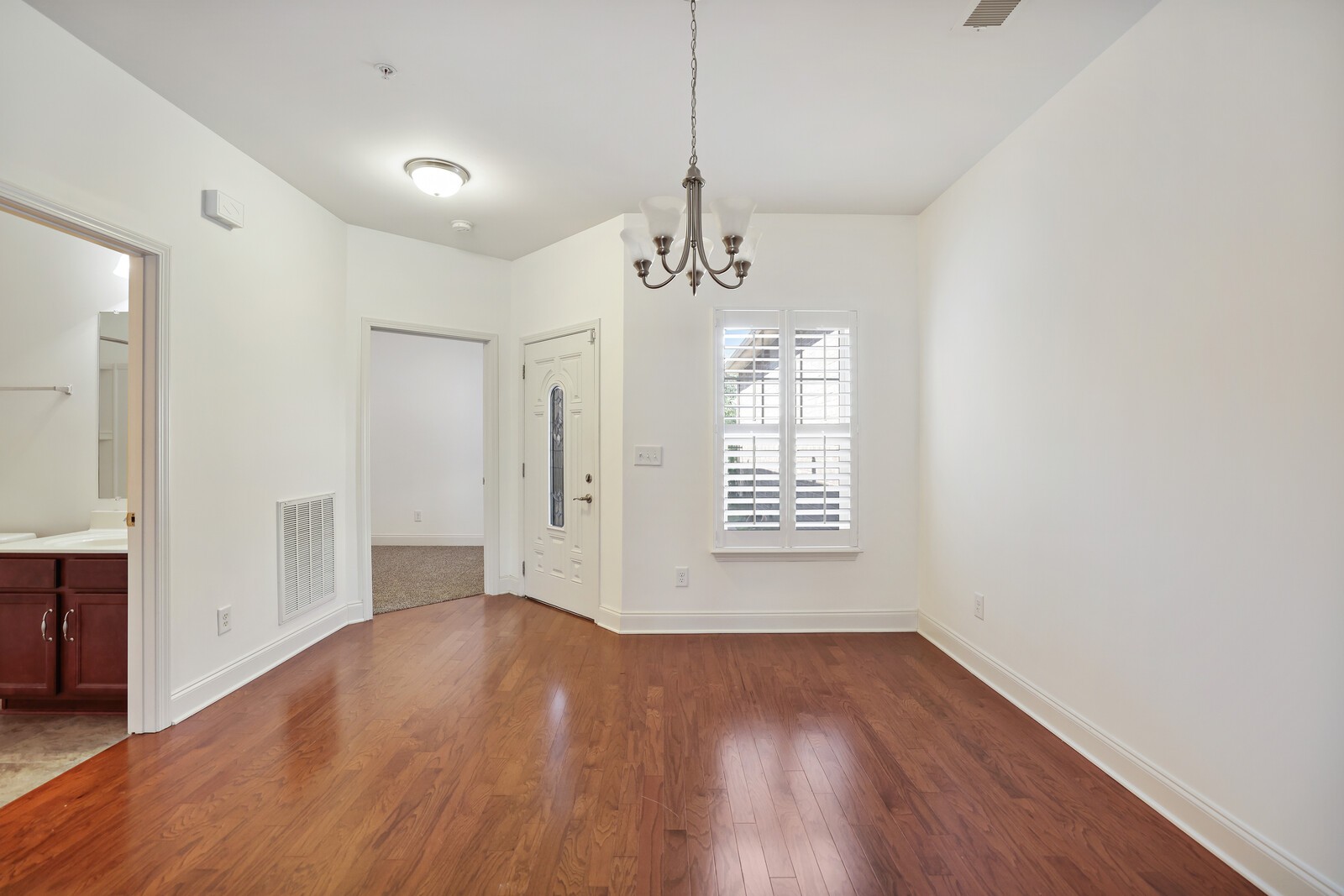 304 Thesing Ct