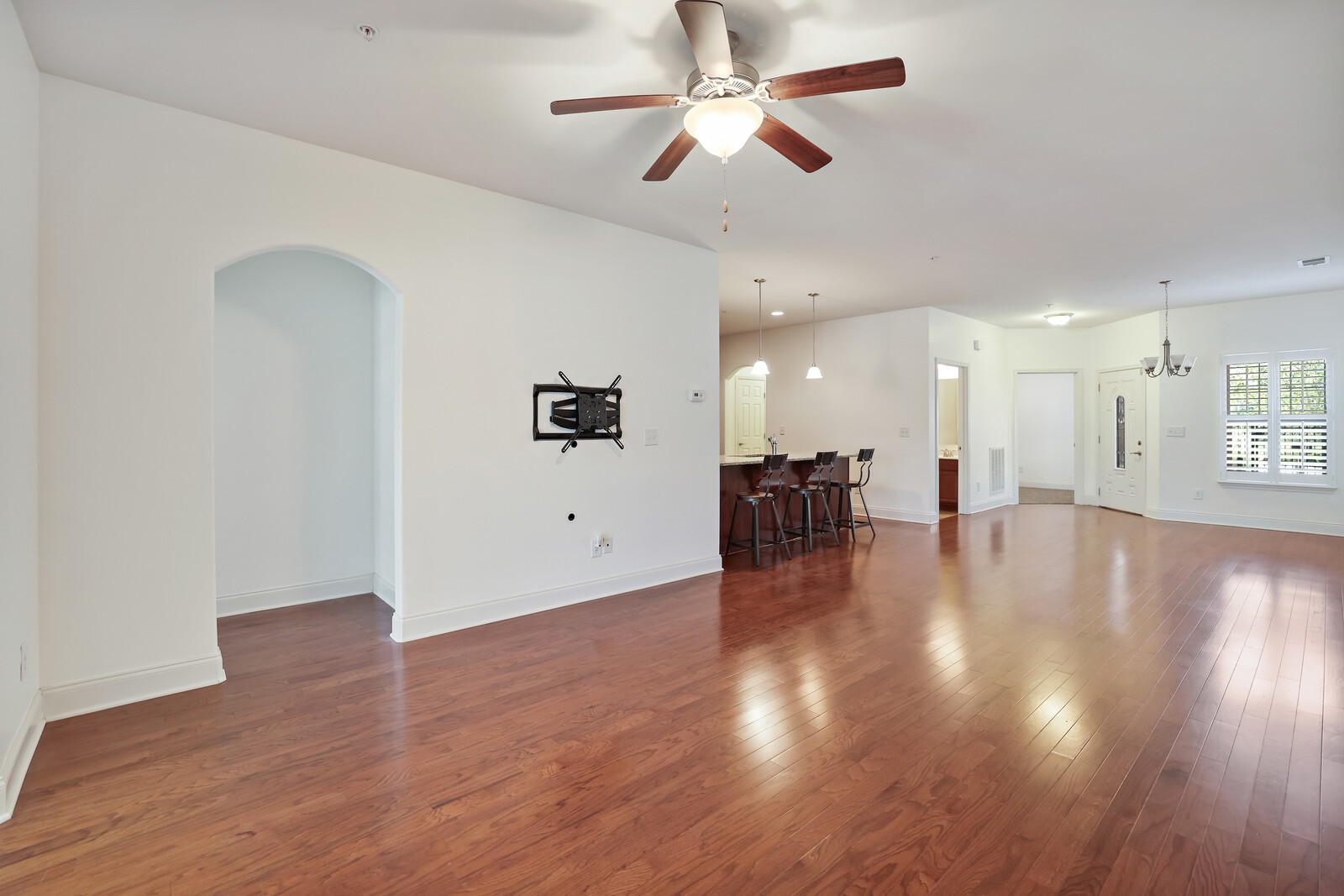 304 Thesing Ct