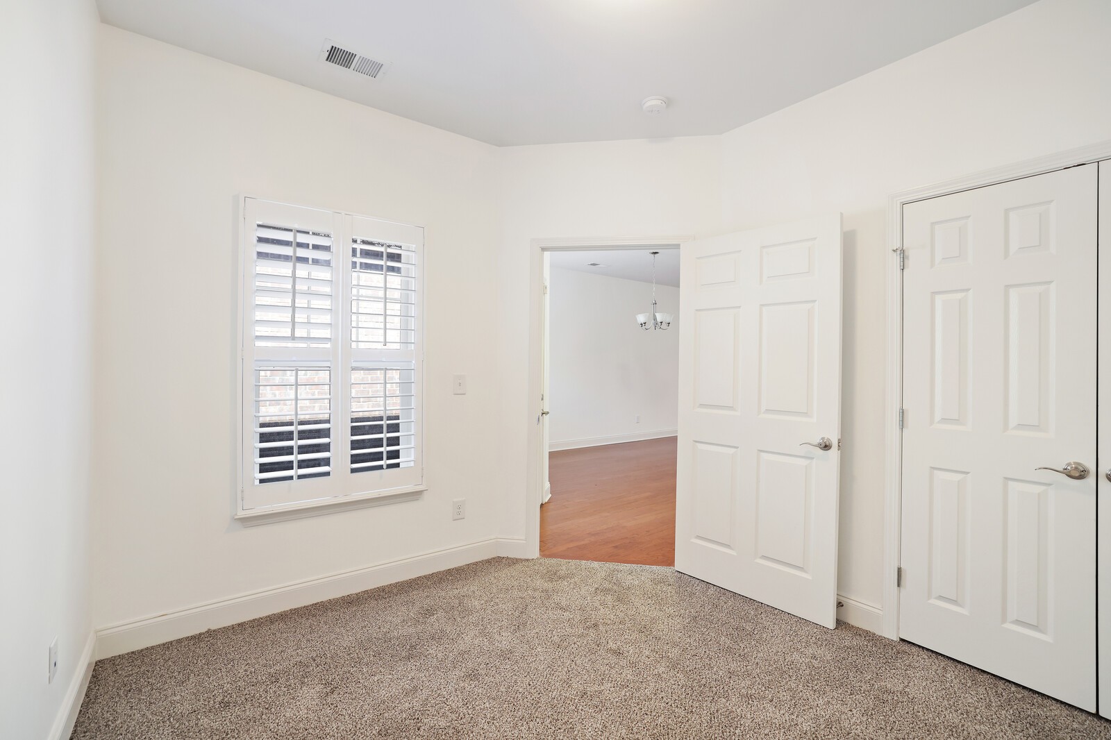 304 Thesing Ct