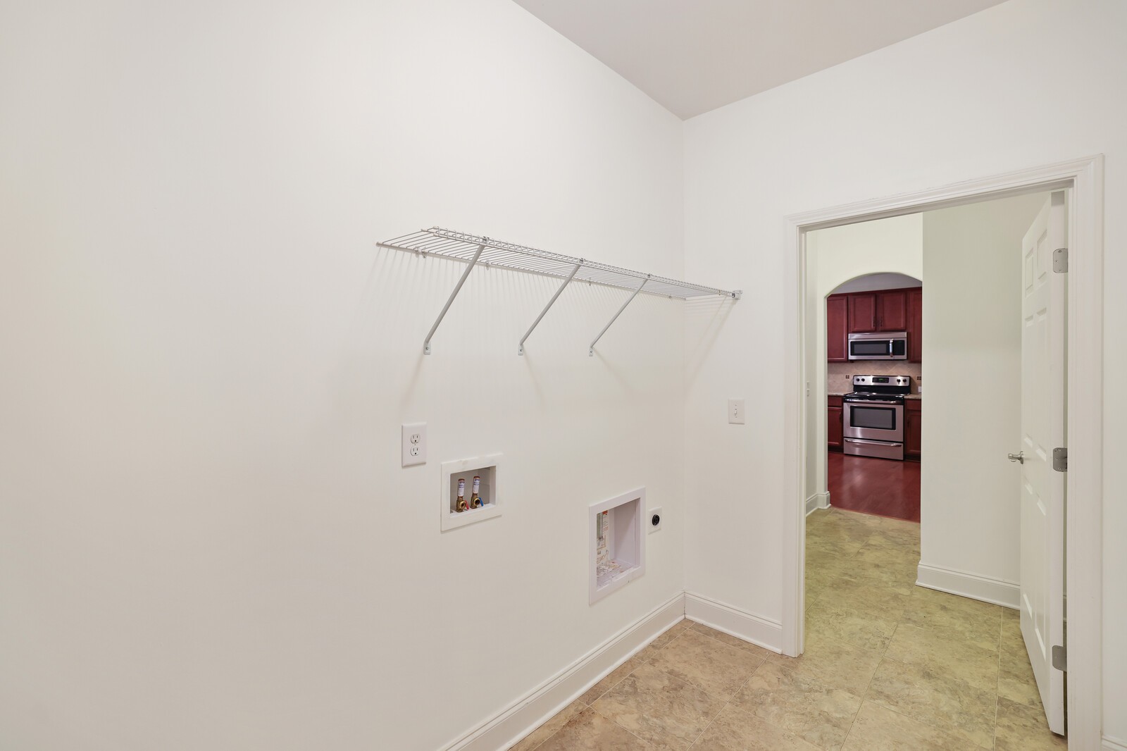 304 Thesing Ct