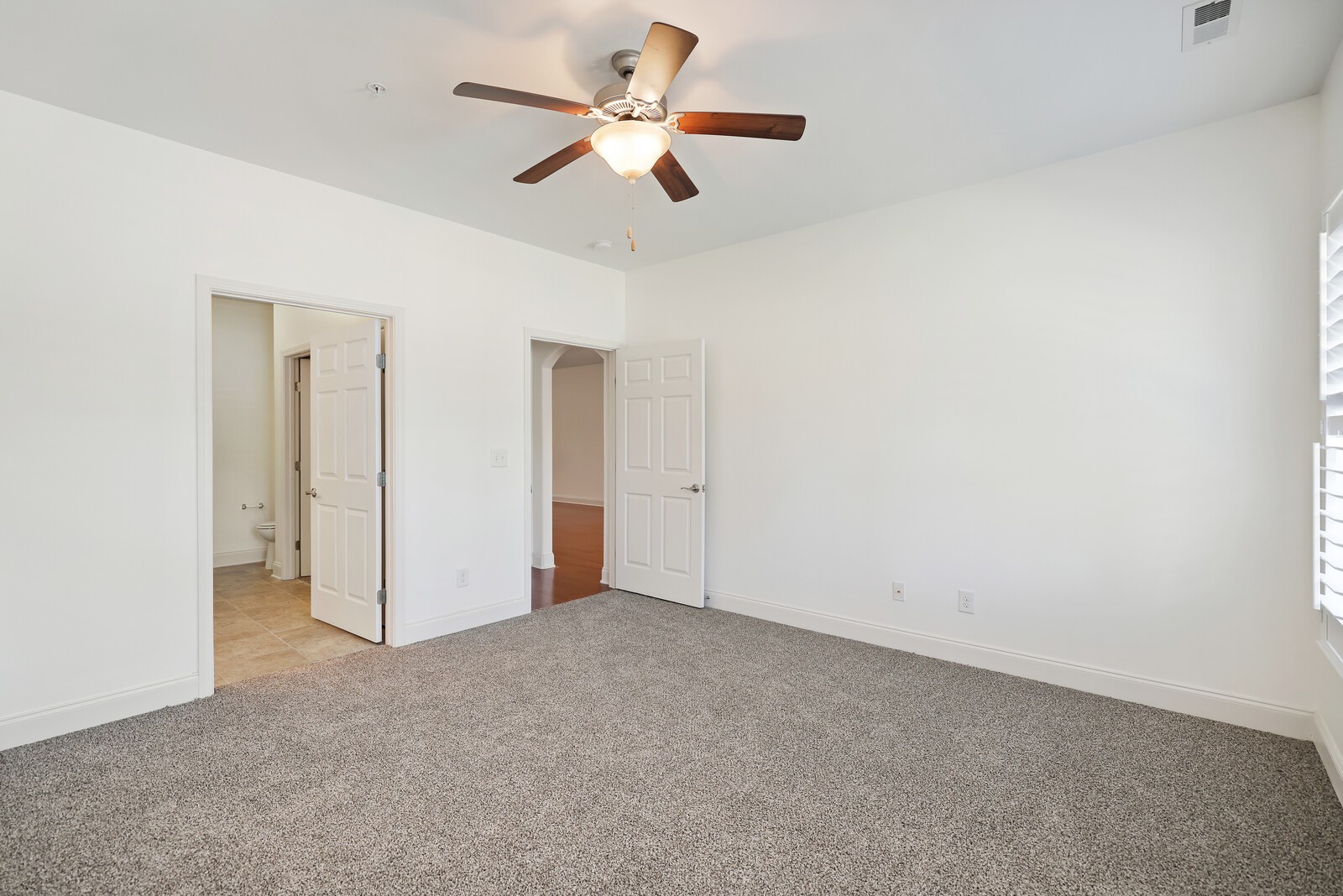 304 Thesing Ct
