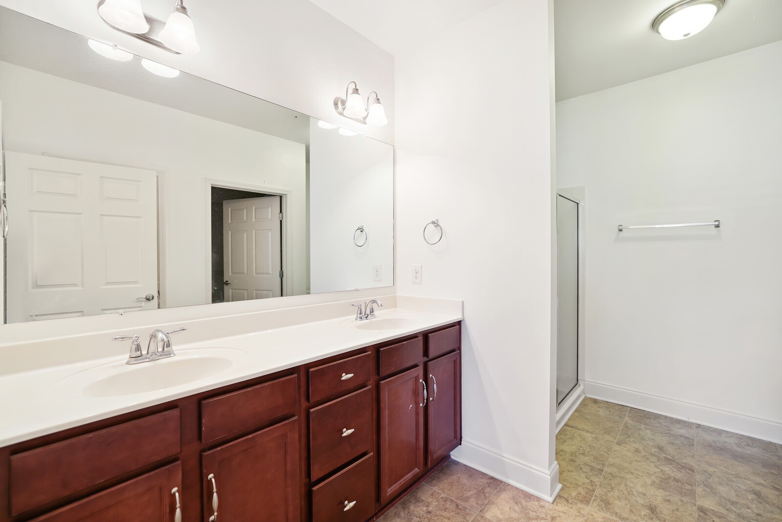 304 Thesing Ct
